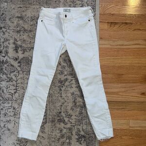 Abercrombie & Fitch Women's White Skinny Jeans